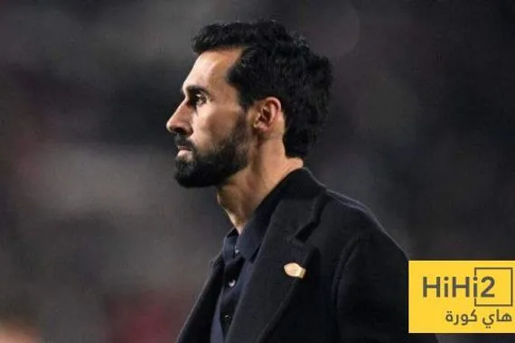 بداية موفقة بيكيه يسخر من أربيلوا