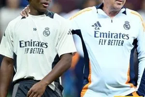 إندريك يمكنني كتابة كتاب كامل عما تعلمته من أنشيلوتي