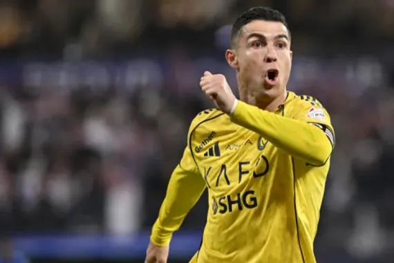 مانشستر يونايتد يستغل كريستيانو رونالدو