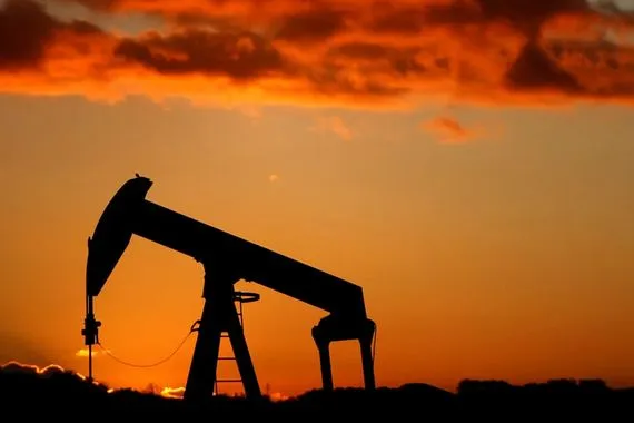 استقرار أسعار النفط مع تراجع احتمالية توجيه ضربة لإيران