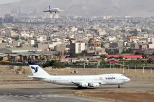 إيران تشدد القيود على مجالها الجوي 3 أشهر