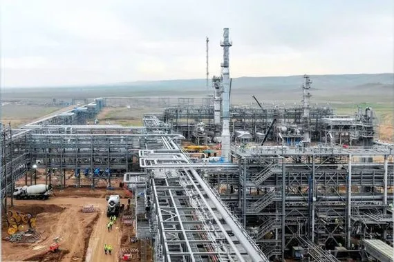 دانة غاز وكريسنت بتروليوم توقعان اتفاقيات طويلة الأمد لبيع غاز جمجمال للمصانع لمدة 10 سنوات