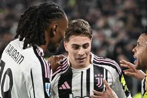 غيابات يوفنتوس أمام موناكو