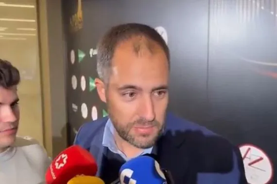 رئيس لجنة التحكيم الاسباني يثير الجدل بتصريحه عن تقنية التسلل شبه الآلي