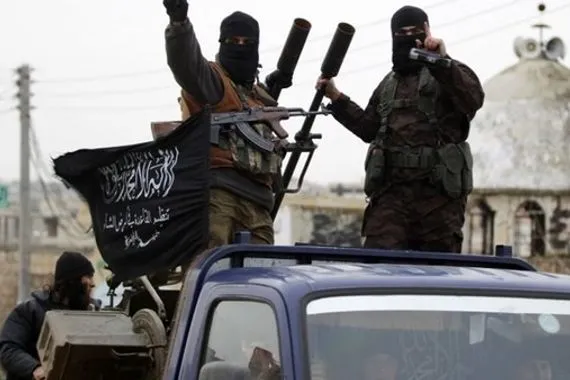 مصدر سوري أكثر من 50 سوري مرتبطين بتنظيمات إرهابية يخططون لأعمال تخريبية في الأنبار