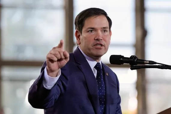 وزير الخارجية الأمريكي لا أحد يعلم من سيتولى الحكم في إيران إذا أزيح المرشد الأعلى