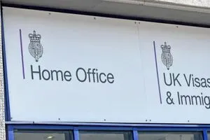 بريطانيا تزوير تأشيرات عمالة ماهرة لعشرات الآلاف من المهاجرين غير شرعيين شفق نيوز