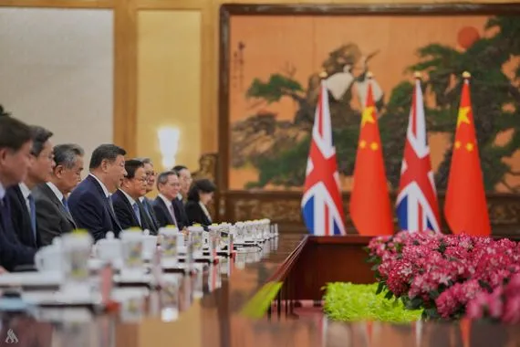 الزعيم الصيني شي يستقبل رئيس الوزراء البريطاني ستارمر في بكين لإجراء محادثات وكالة الانباء العراقية واع