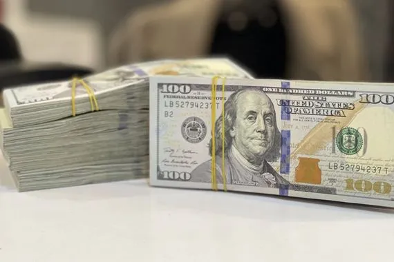 الدولار
 يتراجع في بغداد وأربيل مع بقائه فوق مستوى 150 ألف دينار